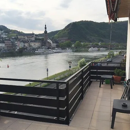 Haus Zur Linde Apartmán Cochem