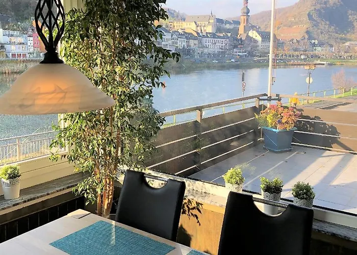 Haus Zur Linde アパート